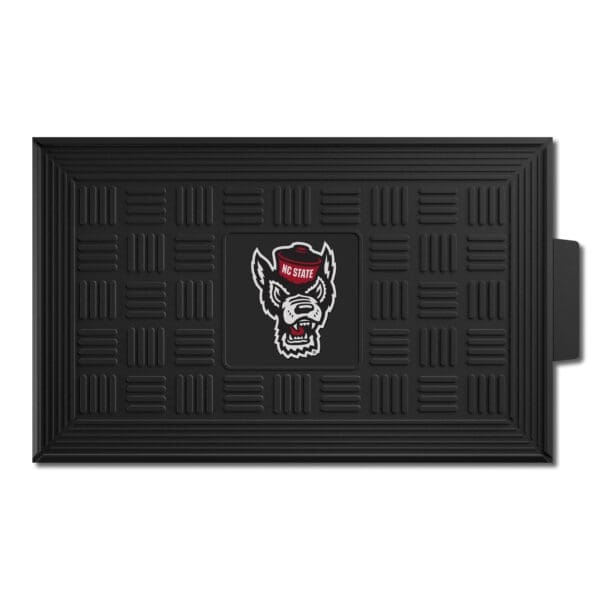 NCAA - North Carolina State University Wolfpack - Heavy Duty Vinyl Medallion Door Mat - 19.5in. x 31in. - Image 2