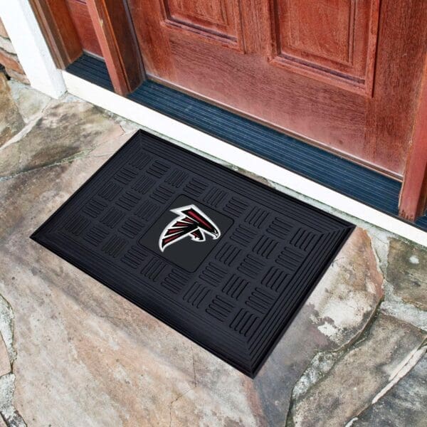 Atlanta Falcons Heavy Duty Vinyl Medallion Door Mat - 19.5in. x 31in.-11431