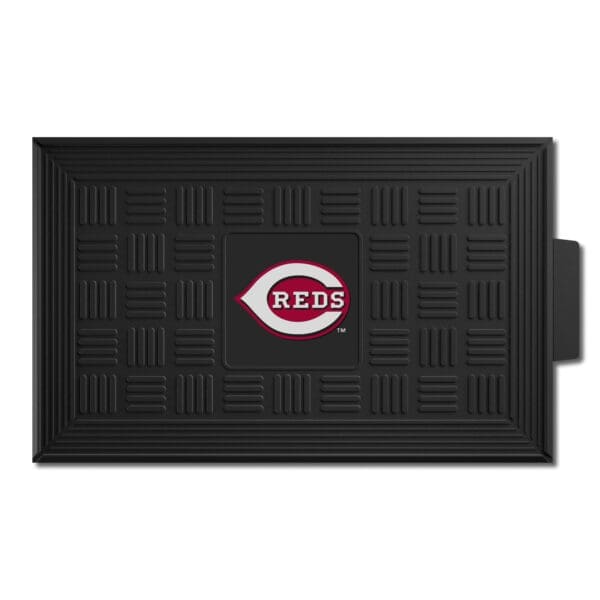 MLB - Cincinnati Reds - Heavy Duty Vinyl Medallion Door Mat - 19.5in. x 31in. - Image 2