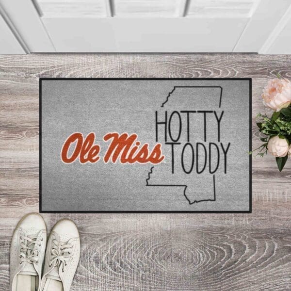 Ole Miss Rebels Southern Style Starter Mat Accent Rug - 19in. x 30in.-21197